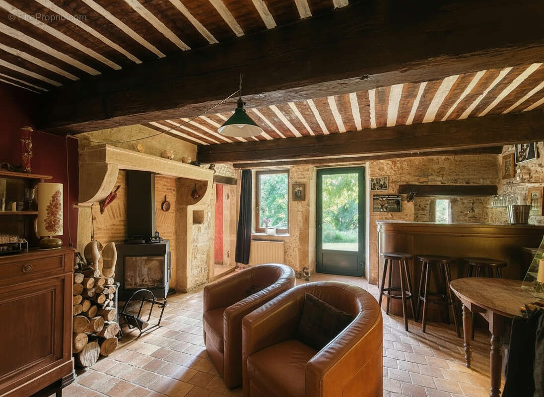 Maison à SAINT-MARTIN-DE-LIXY