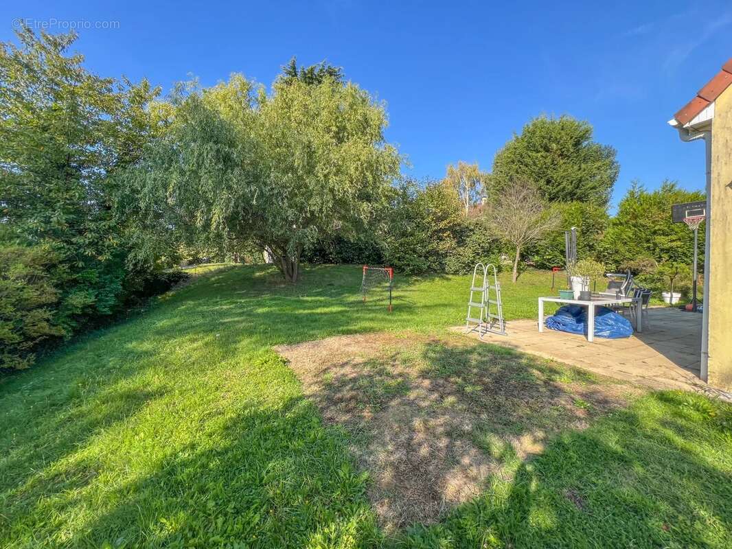 Maison à SAINT-REMY-LES-CHEVREUSE