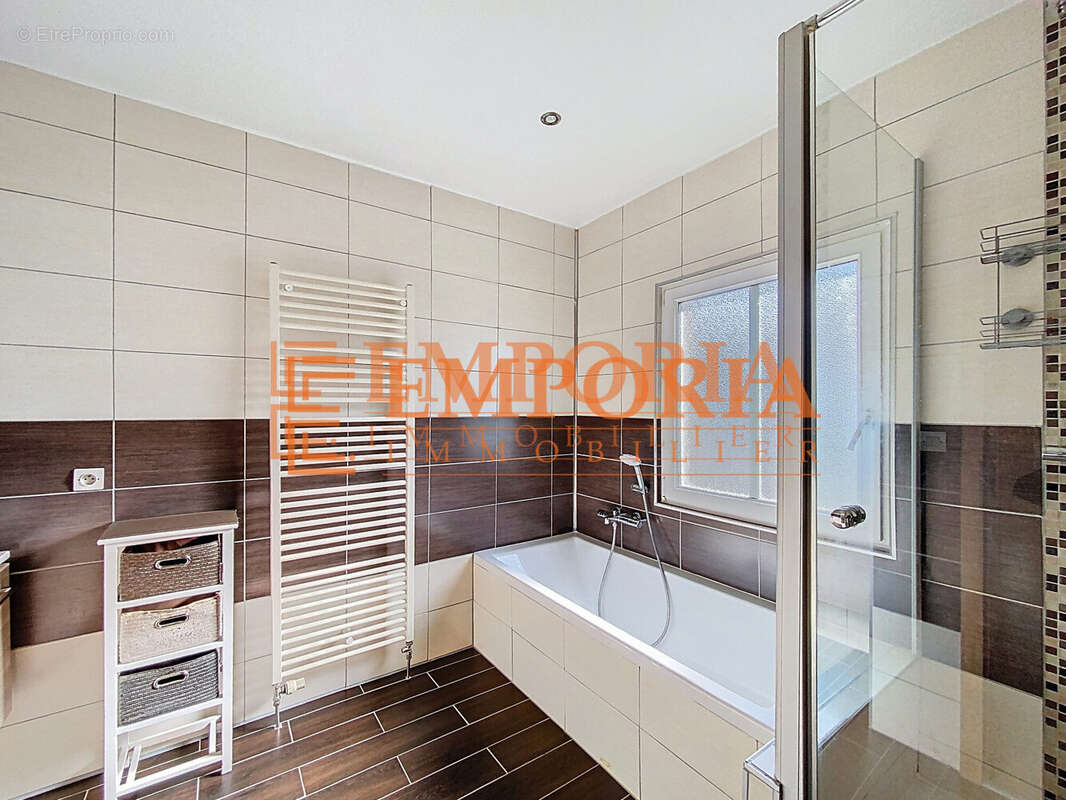 Appartement à WITTERSDORF