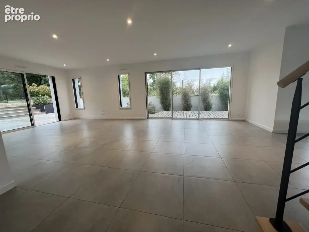 Maison 133 m² à Chartres-De-Bretagne  - photo 2