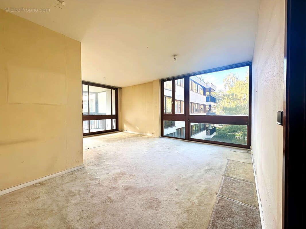 Appartement à JOUY-EN-JOSAS