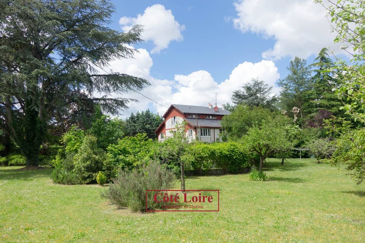 Maison à SAINT-HILAIRE-SAINT-MESMIN