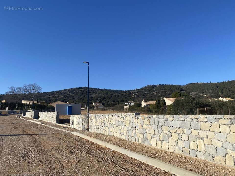 Terrain à SAINT-JEAN-DE-FOS