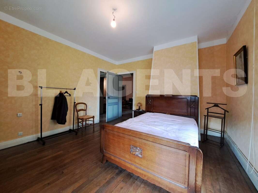 WhatsApp Image 2025-10-26 at 13 - Maison à BILLY-SOUS-MANGIENNES