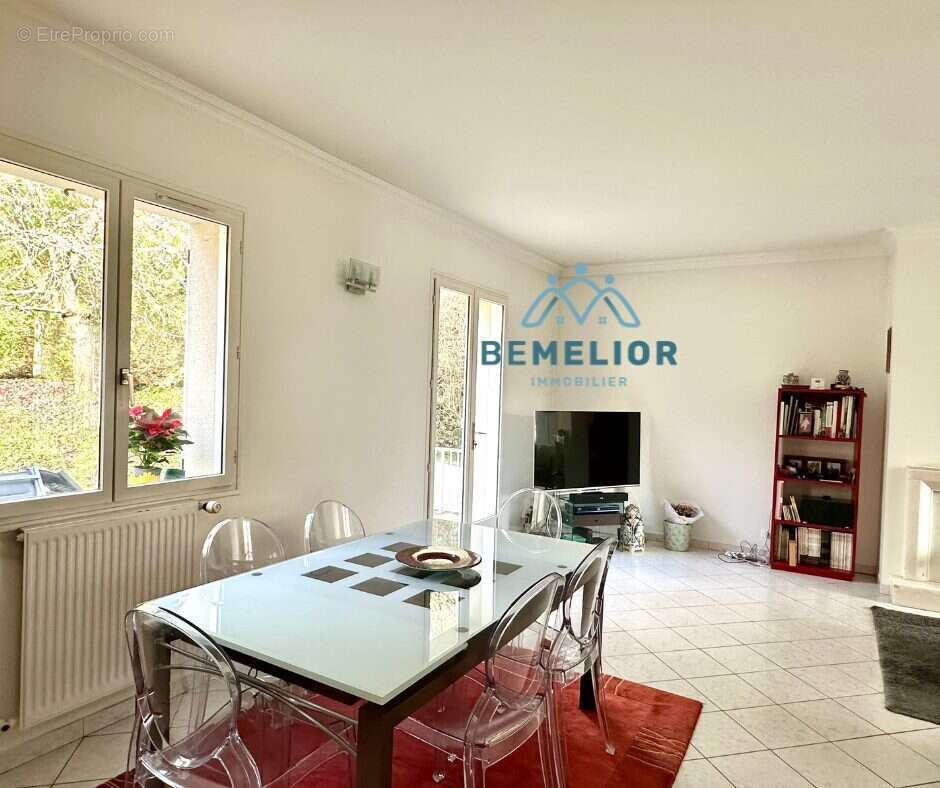 Maison à SAINT-GERMAIN-EN-LAYE