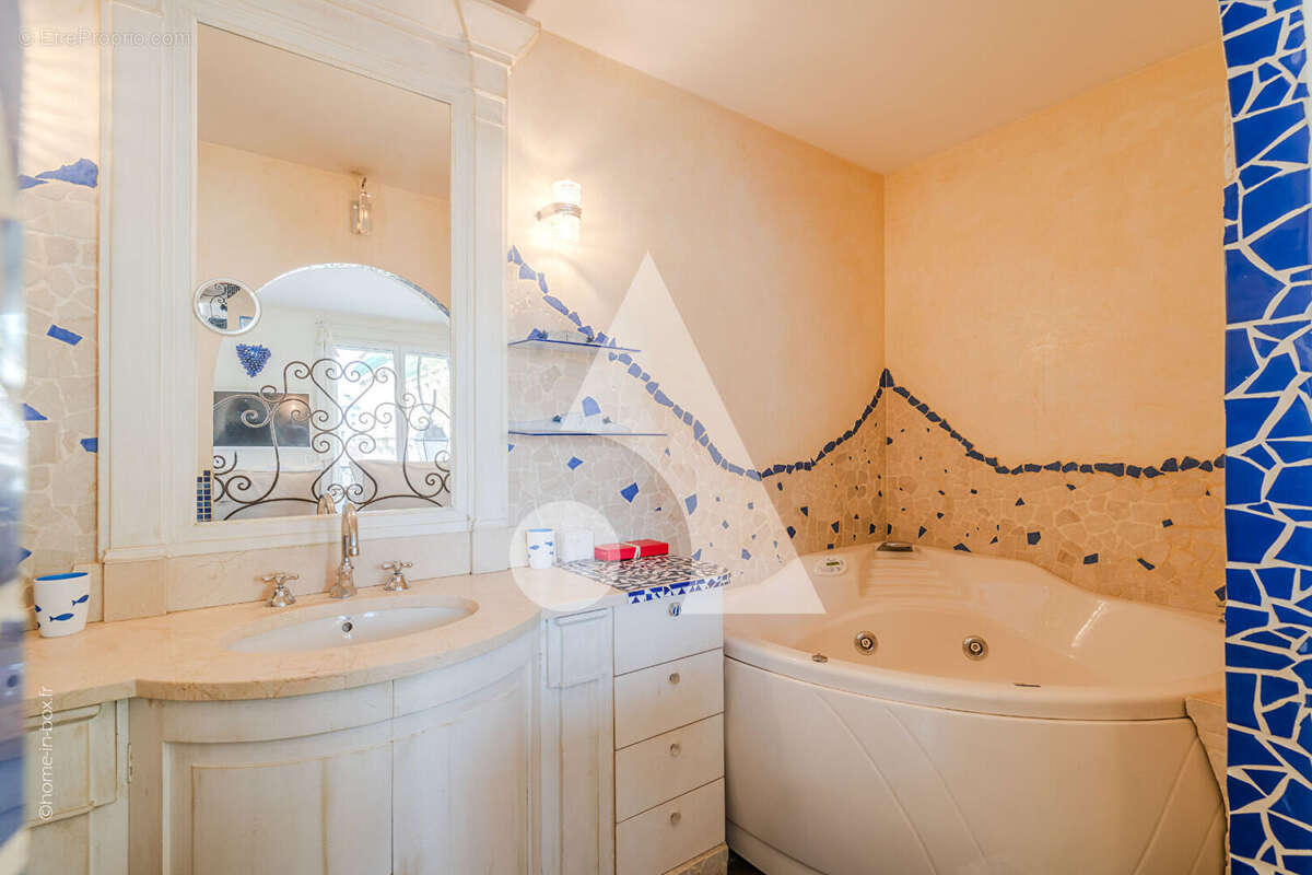 Appartement à SAINT-MAUR-DES-FOSSES