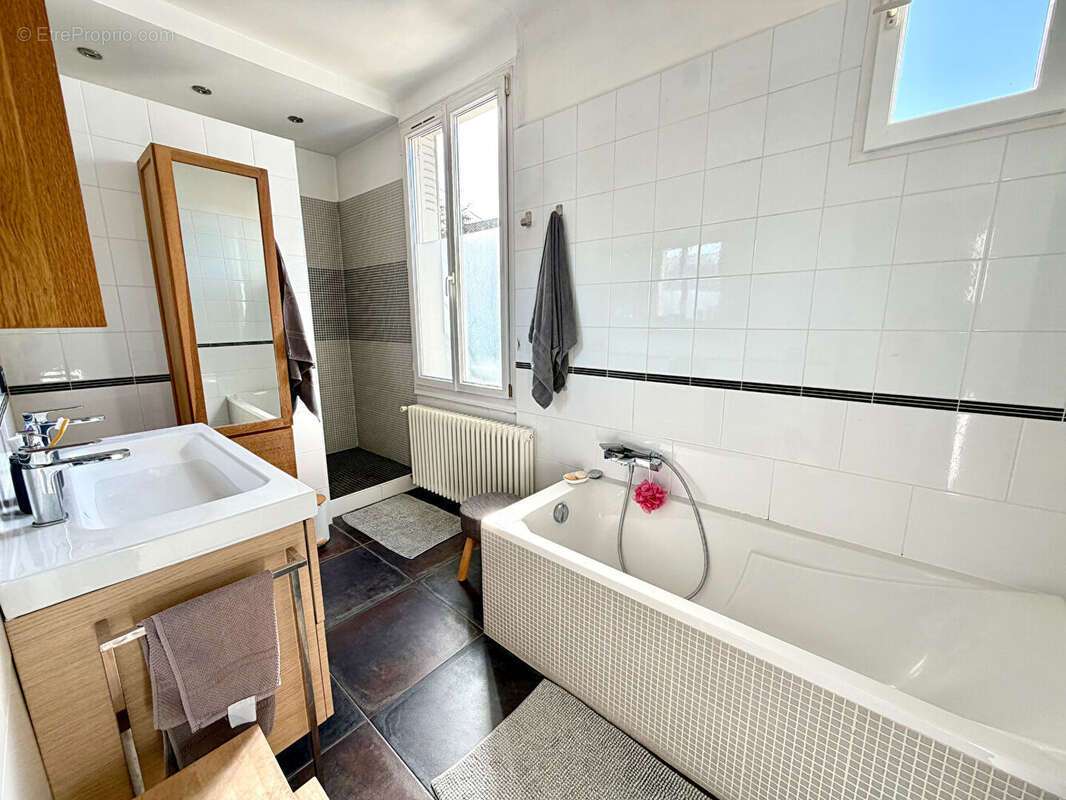 Maison Colombes 4 pièces 90 m2 - photo 8