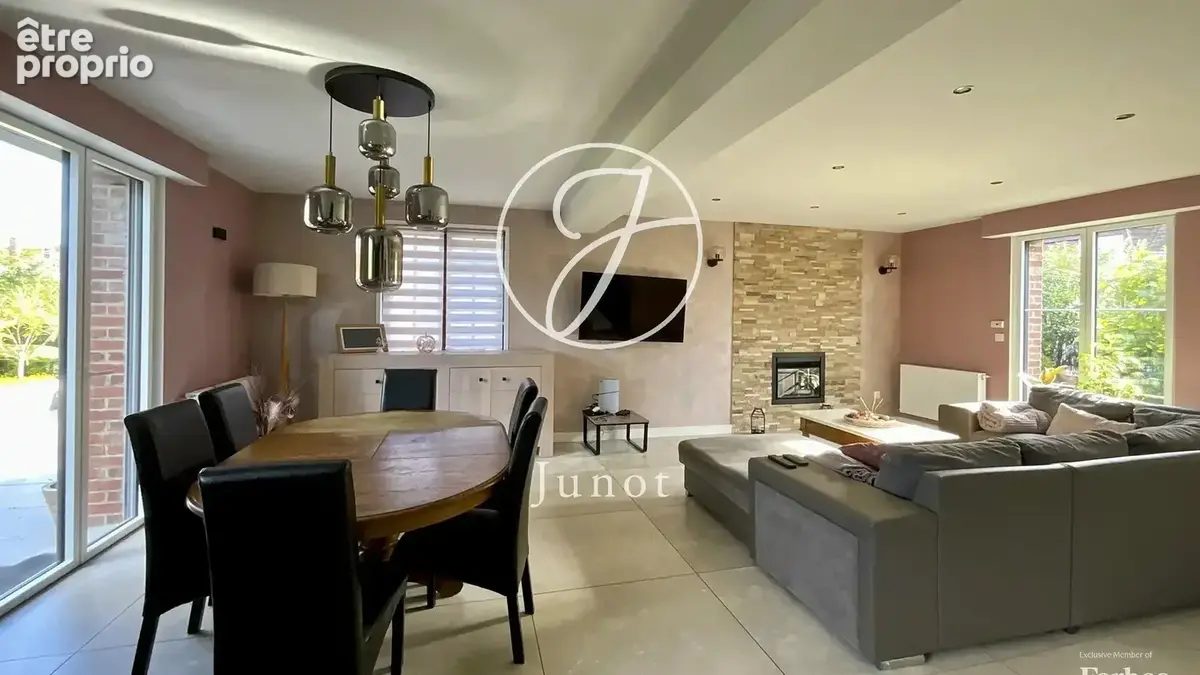 Wasquehal - CENTRE – Maison individuelle – 6 pièces - 145m² - 5 chambres – Jardin – Garage – - photo 2