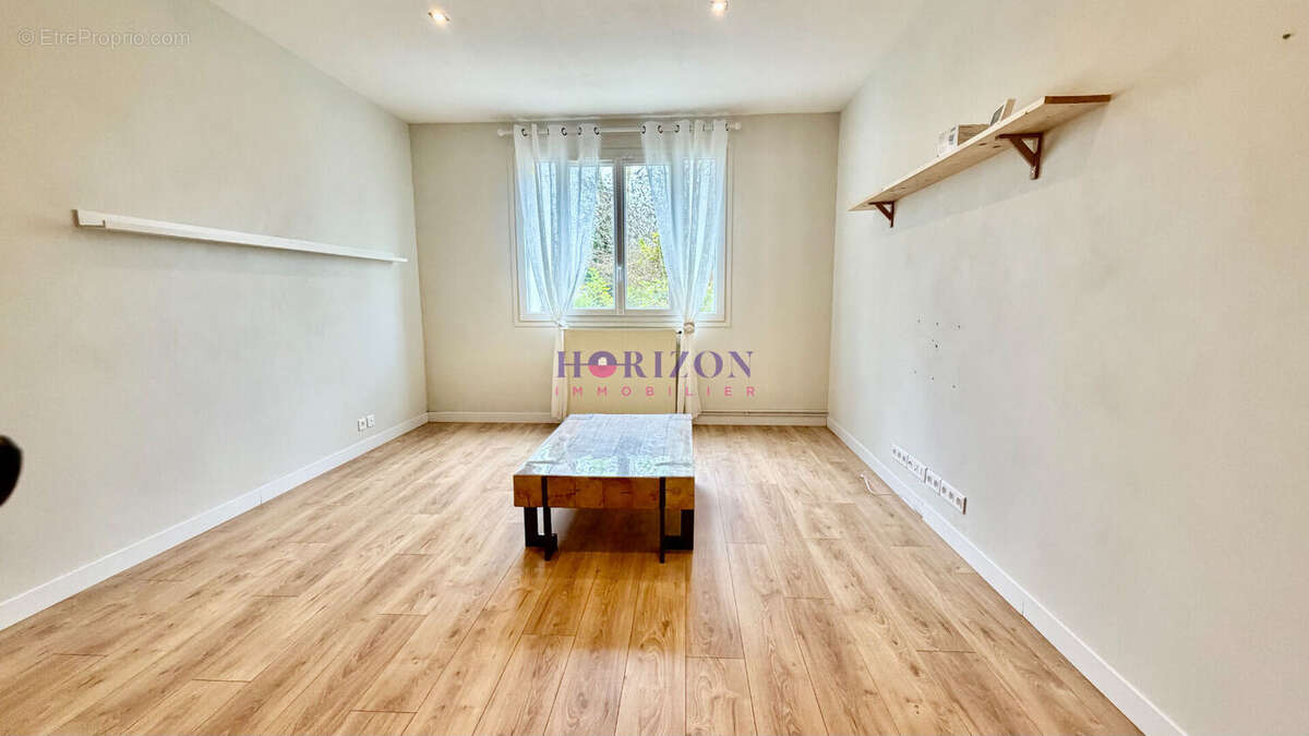 Maison à BELLOY-EN-FRANCE