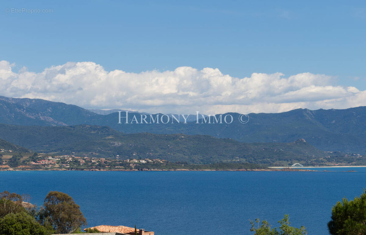 Villa avec une très belle double vue mer. - photo 1