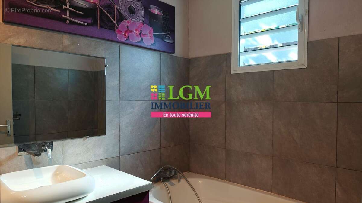 Maison à LA PLAINE-DES-PALMISTES