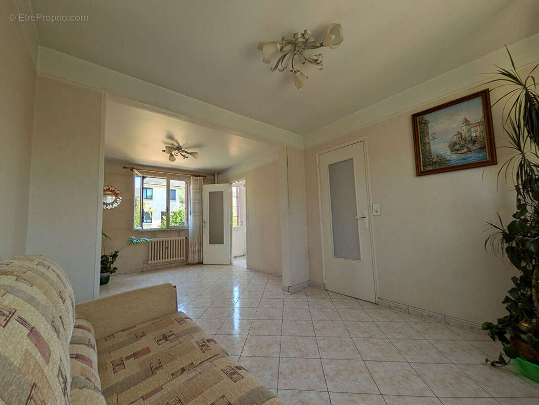 ? TAVERNY ? Maison familiale 4 pièces de 69 m² avec jardin, sous-sol total et 3 chambres - photo 6