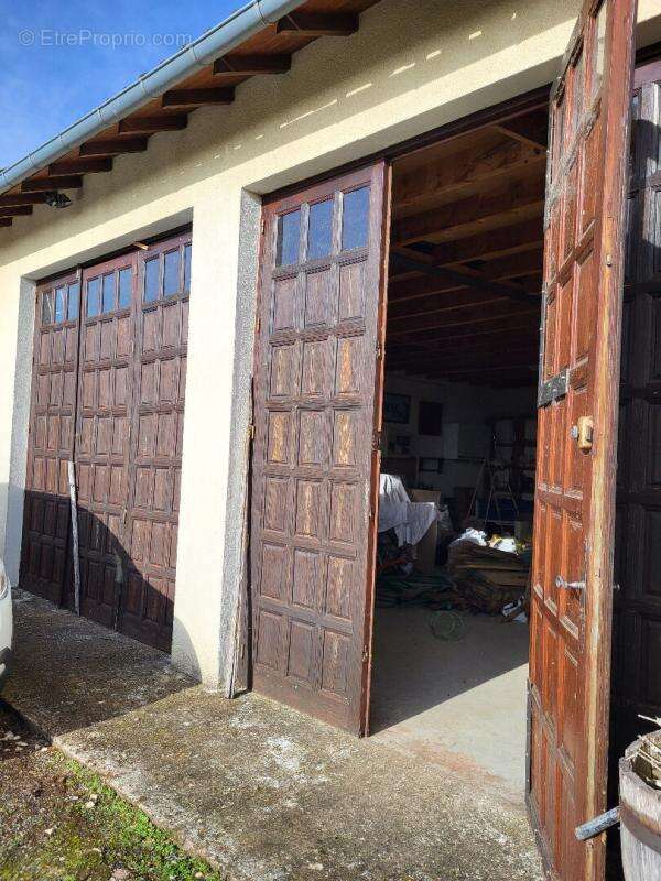 Maison de caractère 158 M2 avec jardin et dépendance - photo 3