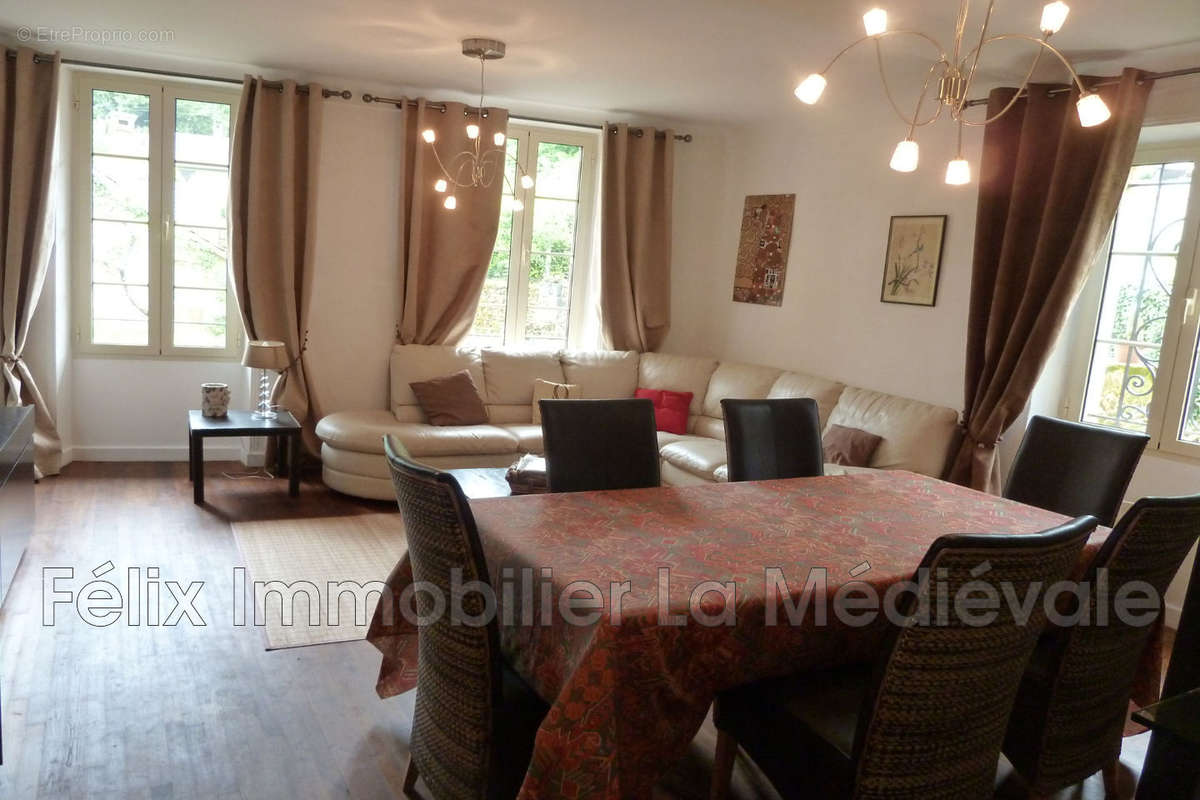 Maison à SARLAT-LA-CANEDA