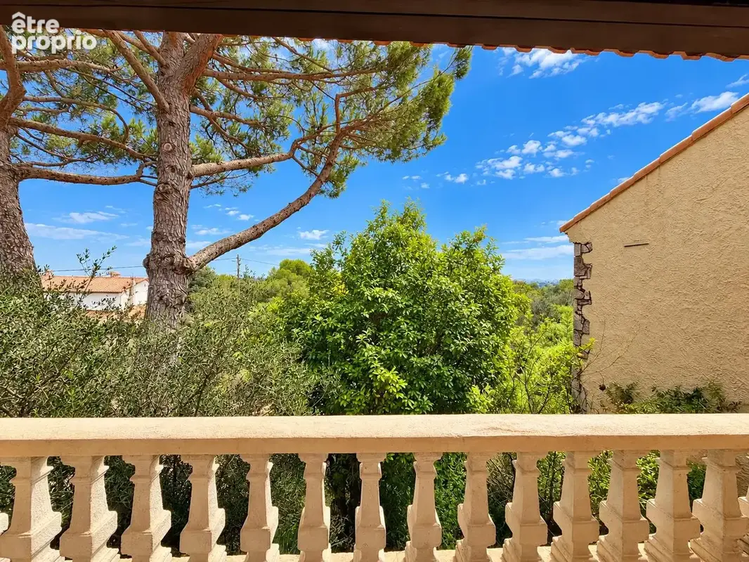 NIMES LA CIGALE Magnifique bastide 6 pièces de 210 m2 avec jardin et piscine - photo 16