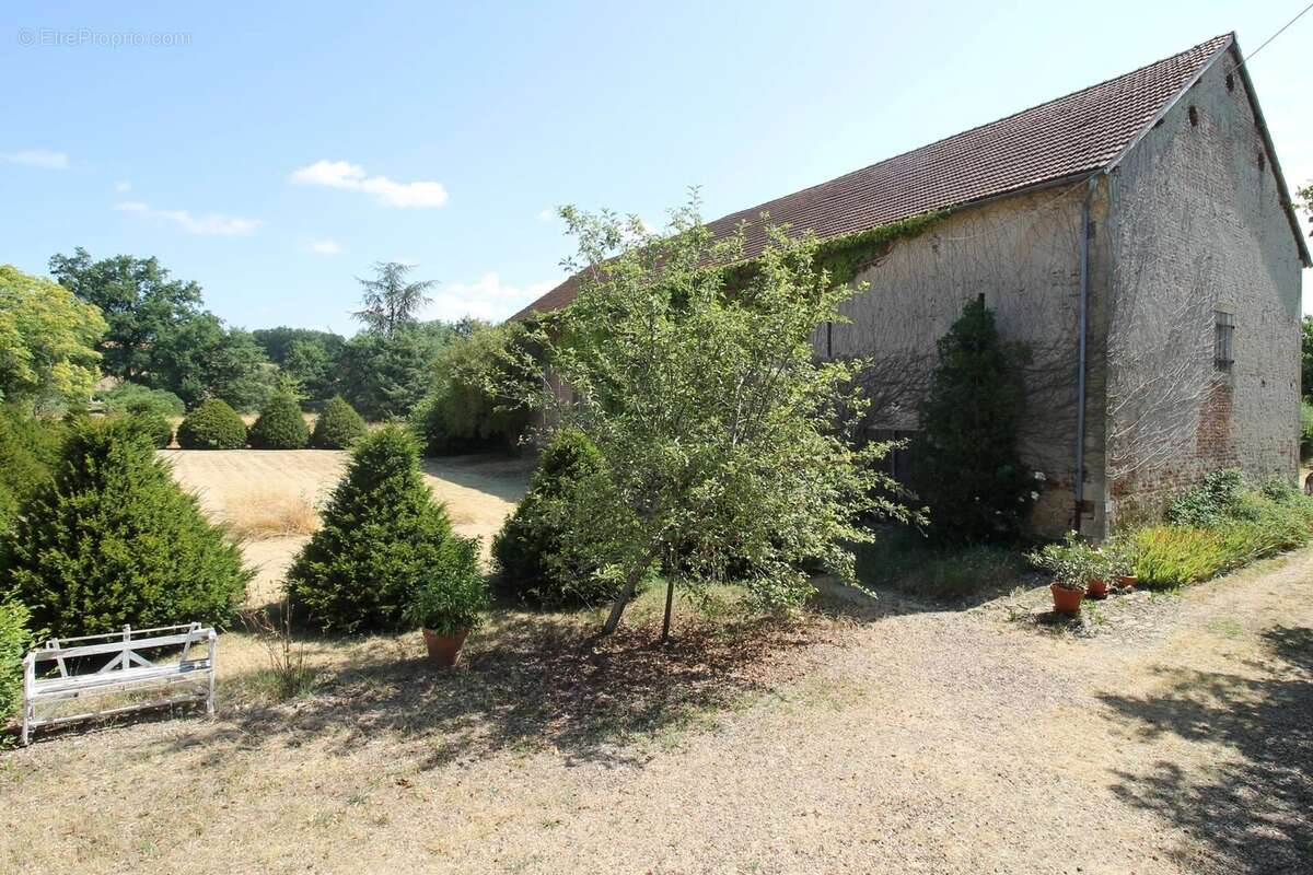 Domaine d'exception avec de grands potentiels à vendre en Bourgogne - photo 36
