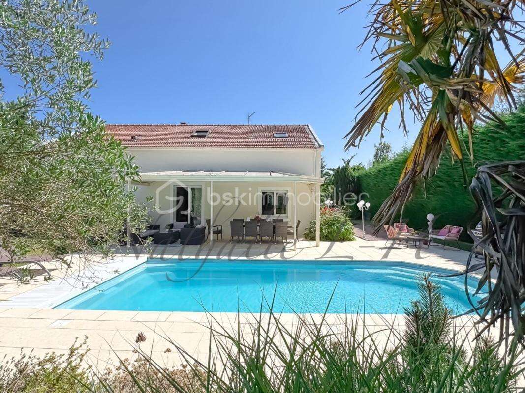 Superbe ! Pavillon de 224 m² avec piscine chauffée et studio indépendant - photo 3