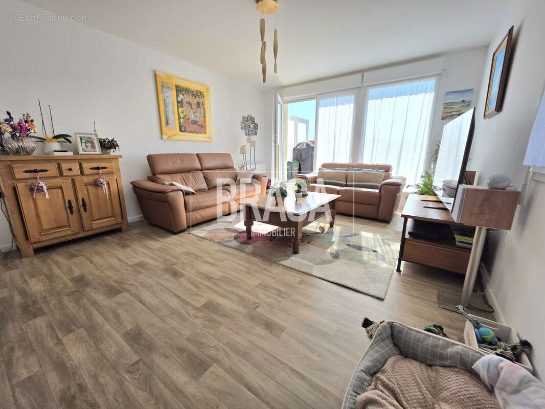 Appartement à SAINT-MARTIN-BOULOGNE
