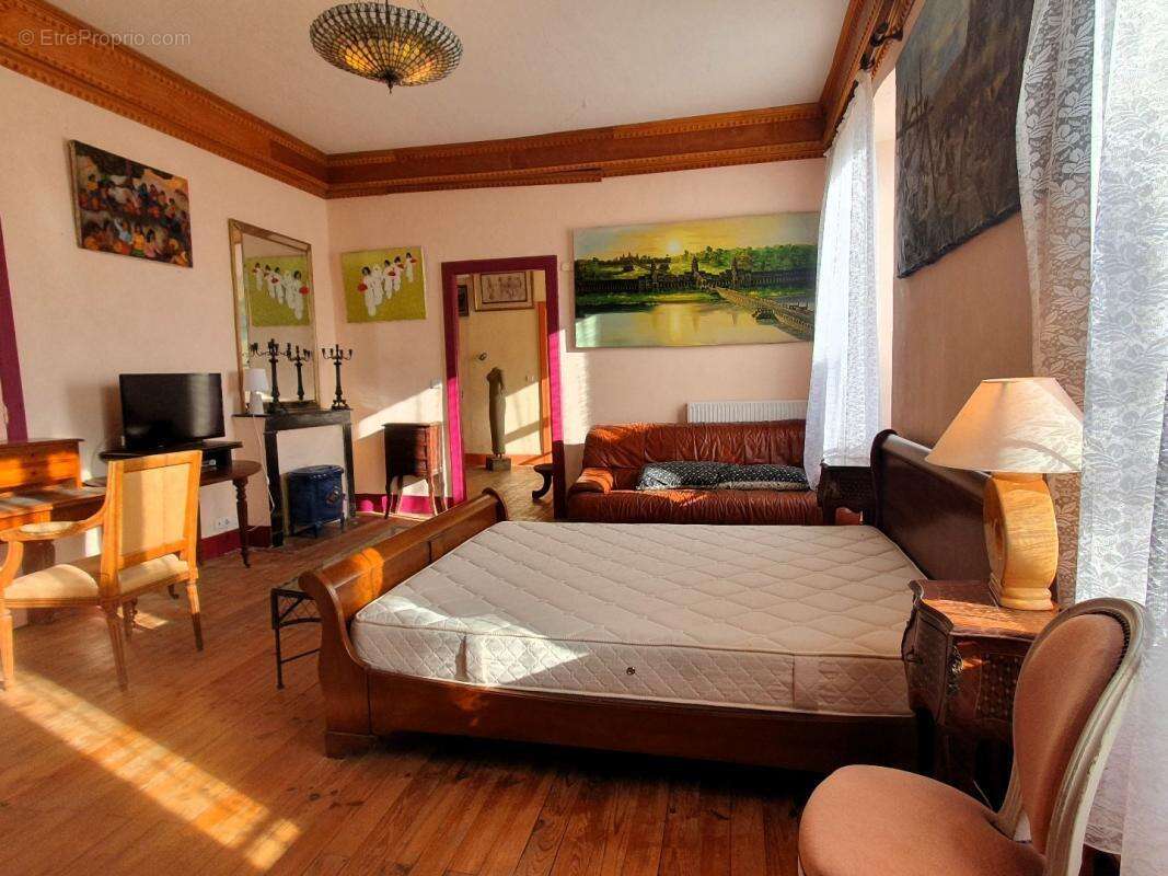 Maison à LA SALVETAT-PEYRALES