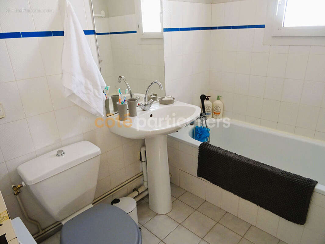 Appartement à PEROLS