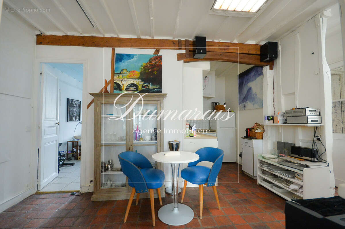 Appartement à PARIS-4E