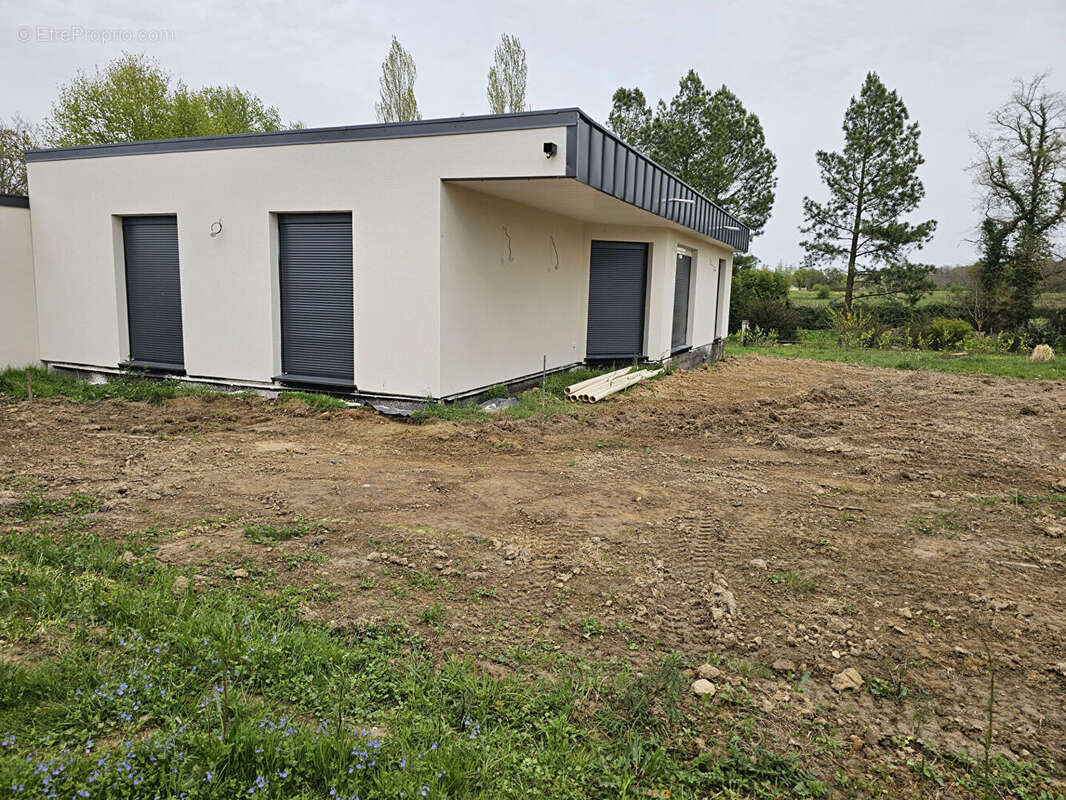 Maison à MONTPON-MENESTEROL