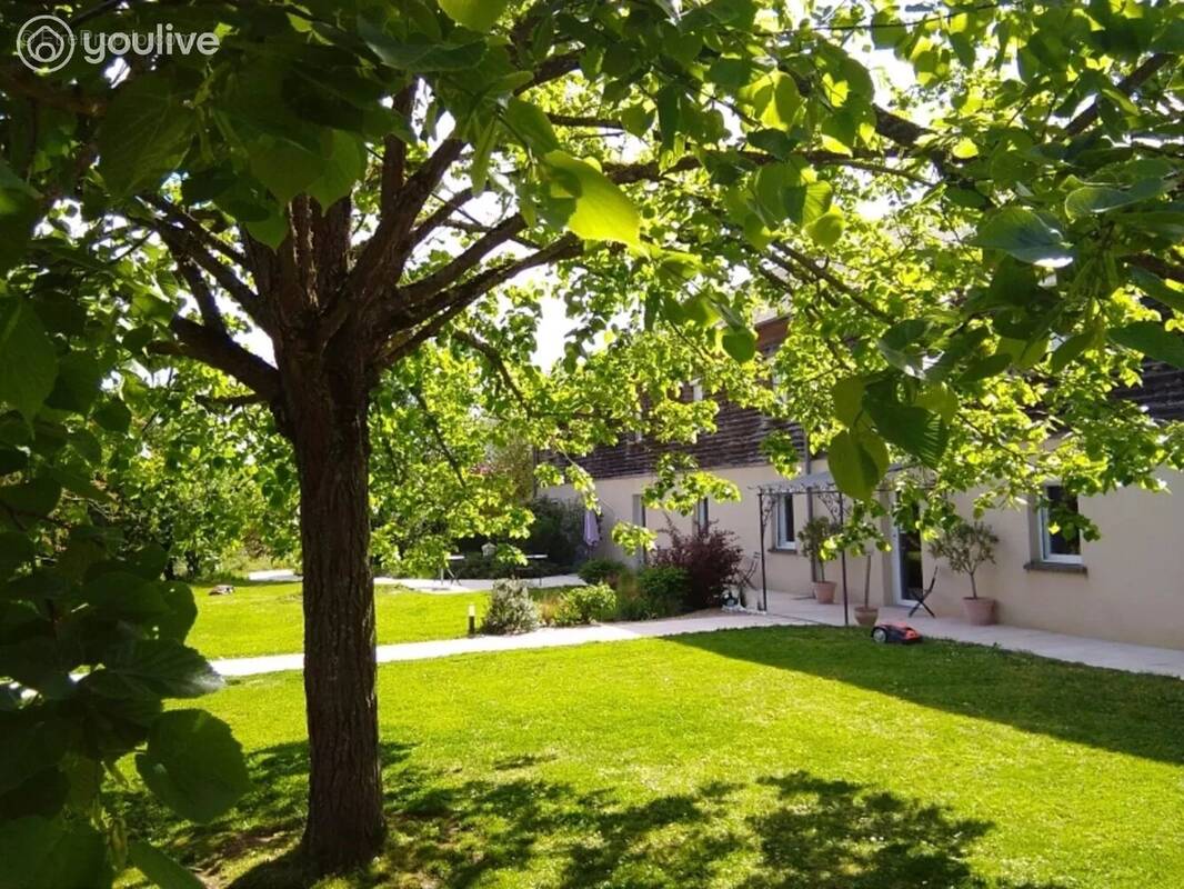 Maison à BRISSAC-QUINCE