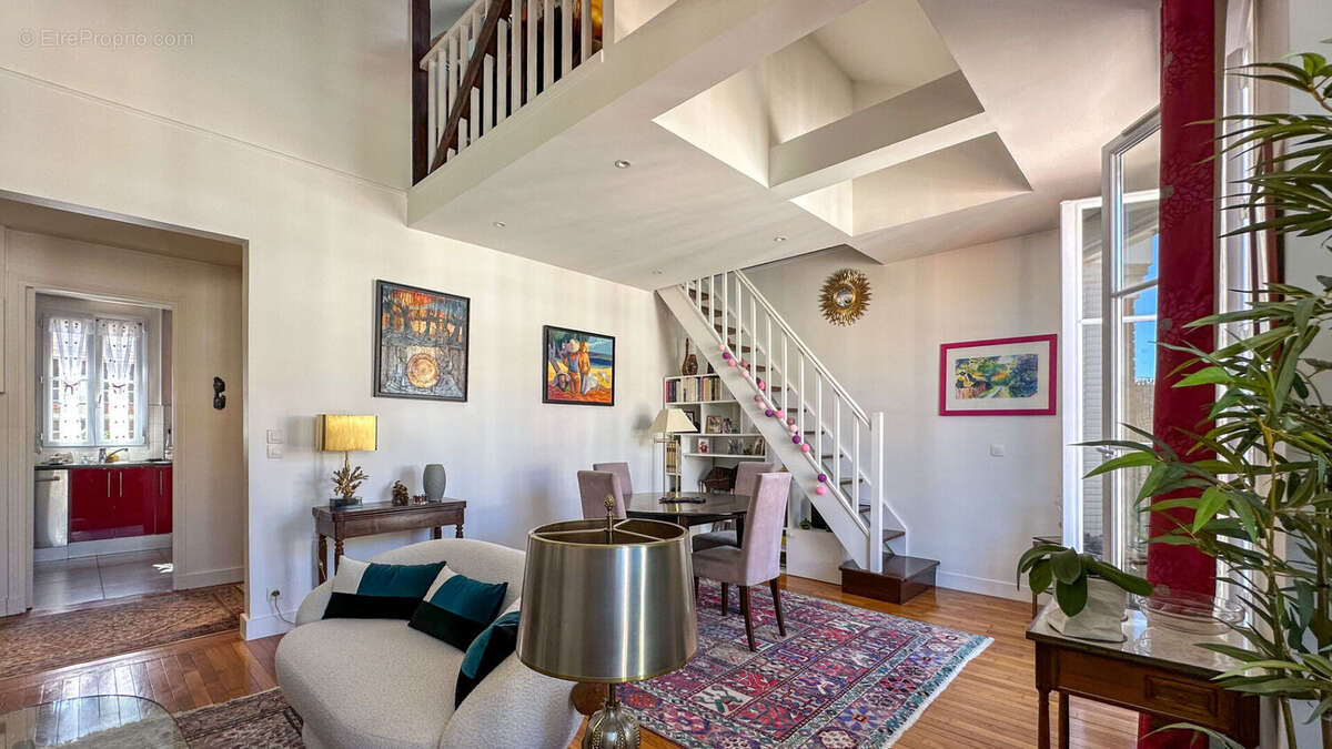 Appartement à ASNIERES-SUR-SEINE