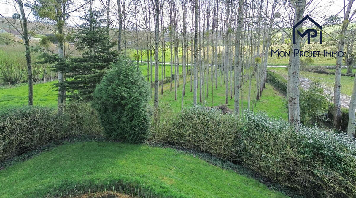 Terrain à LA BACONNIERE