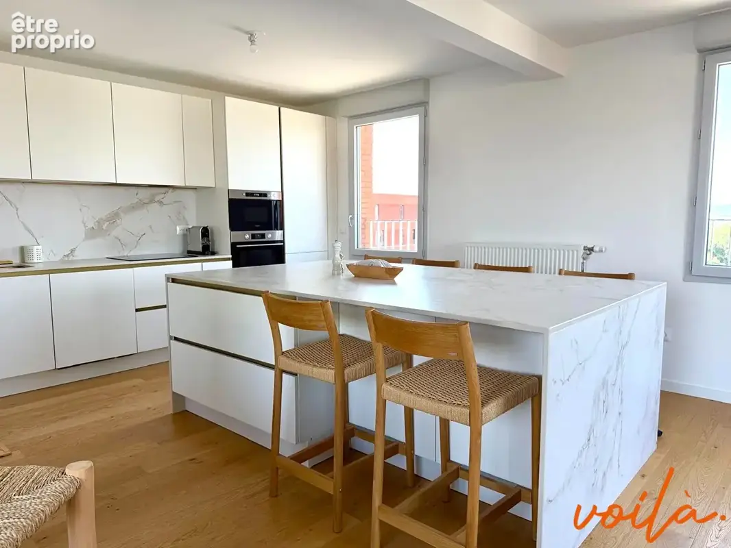 REF : HELMUT - MONTAUDRAN - Appartement dernier étage avec 2 places de parking et terrasse - photo 4