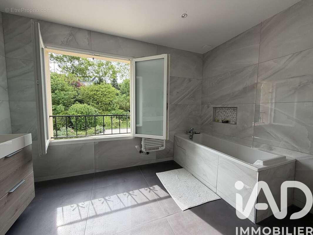 Photo 8 - Maison à MEZY-SUR-SEINE