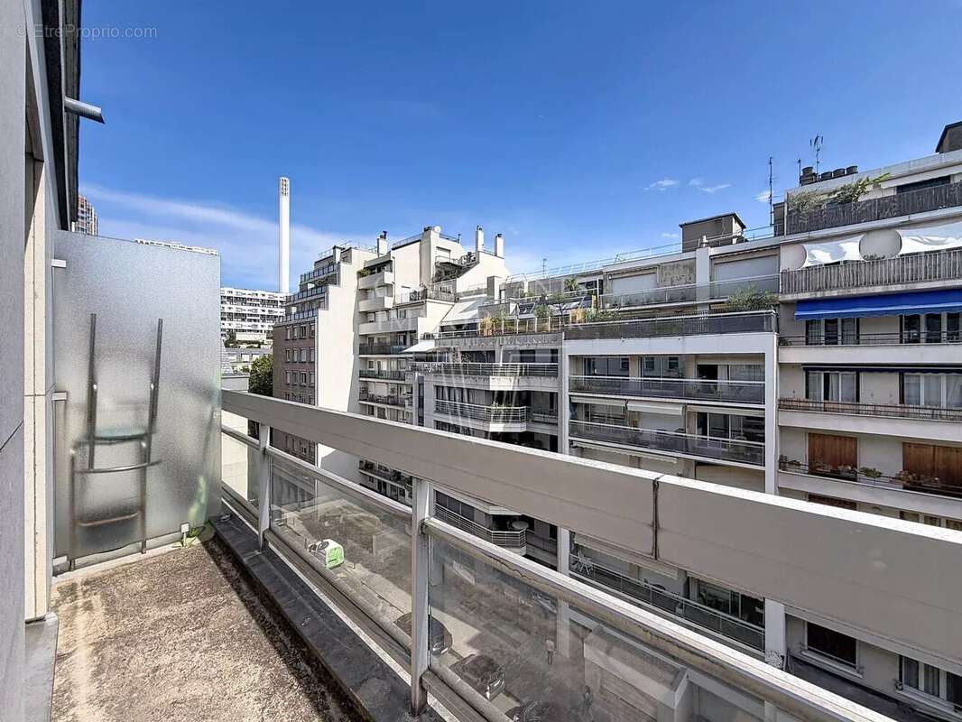 Deux-pièces en étage élevé avec balcon - photo 8