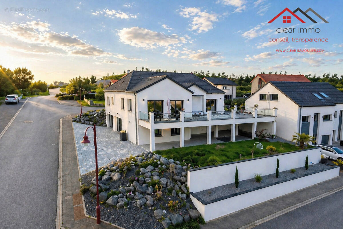 Maison à COINCY