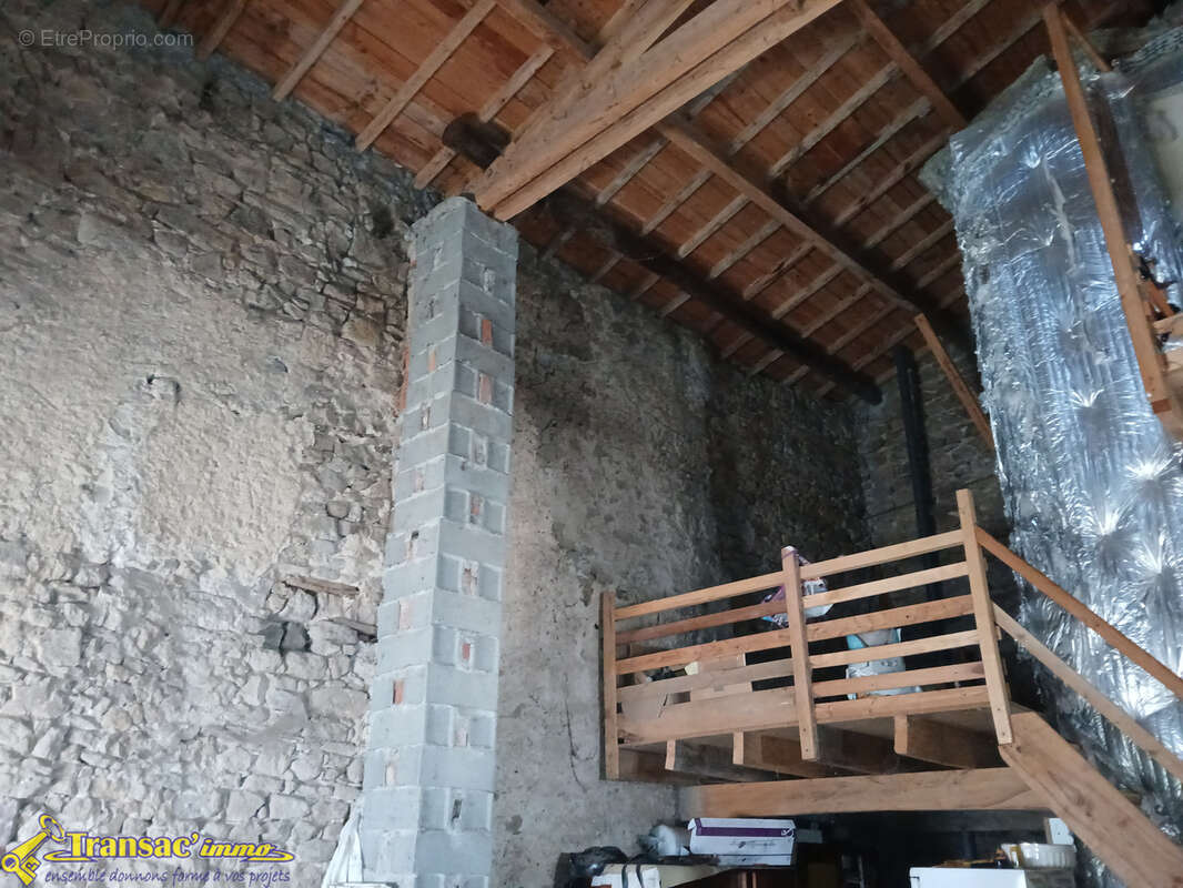 Maison de hameau avec dépendances et terrain   Saint-Flour-l'Étang - photo 6