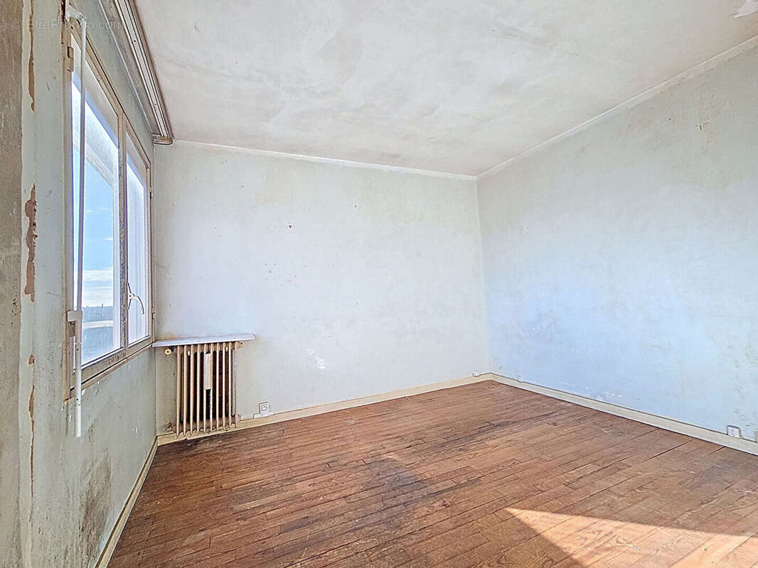 Appartement à BOURG-LA-REINE