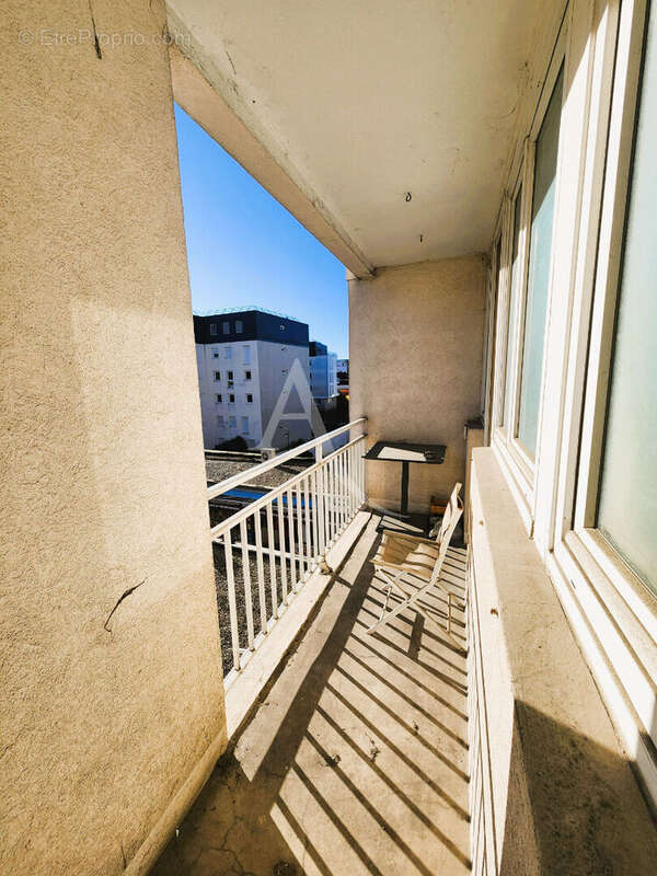 Appartement à FRESNES