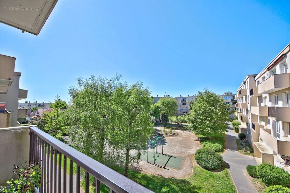 Appartement à BOIS-D'ARCY
