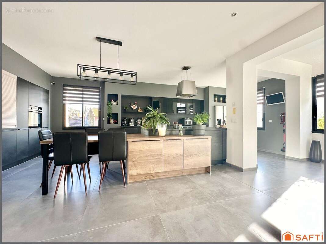 Photo 4 - Maison à LES ANGLES