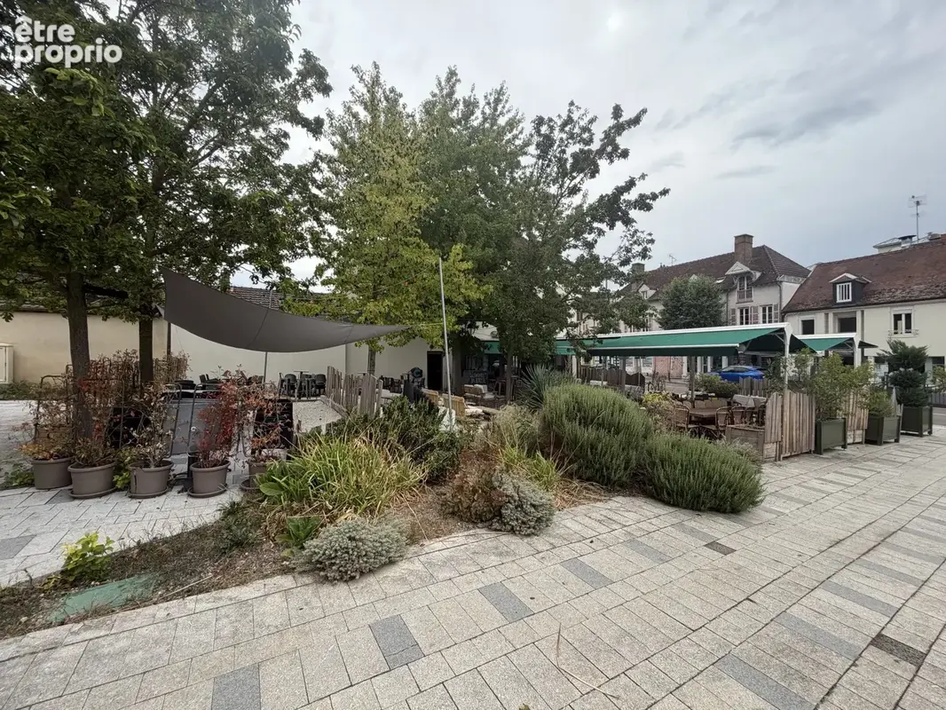 260 m² à Sainte-Savine  - photo 6