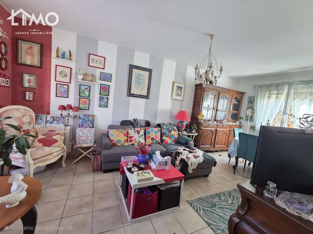 n°2 - Maison à SAINT-LEONARD-DE-NOBLAT