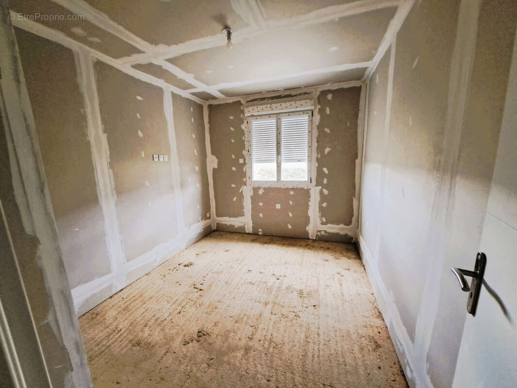 Maison à PONT-SUR-YONNE