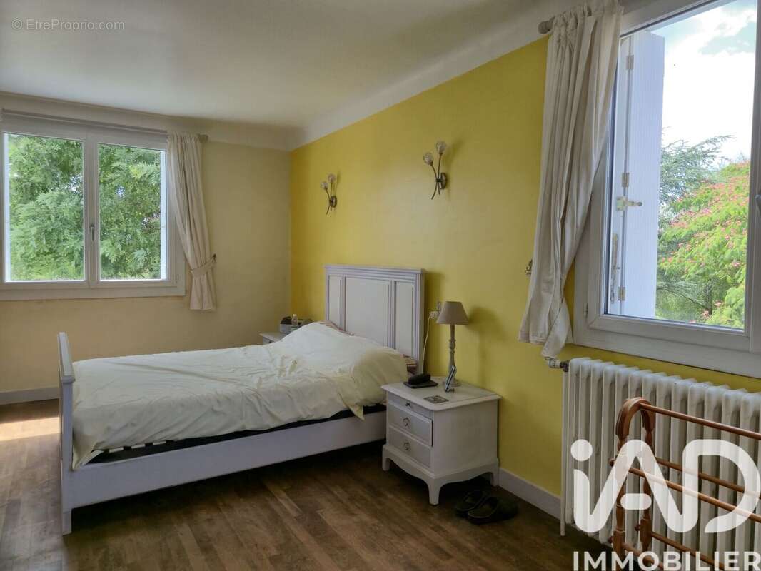 Maison 140 m² à Moncoutant  - photo 6