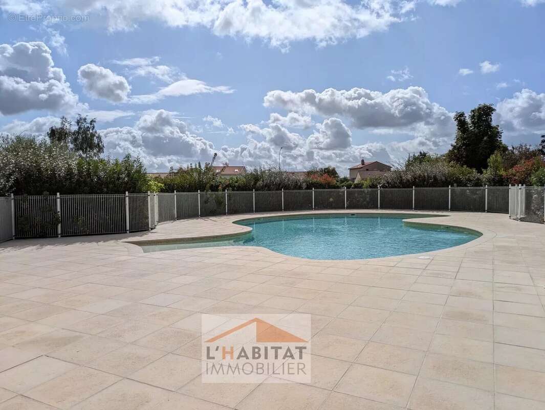 Appartement à FROUZINS