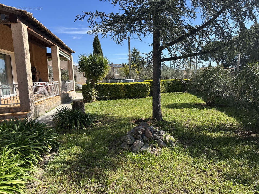 Maison à SOLLIES-PONT