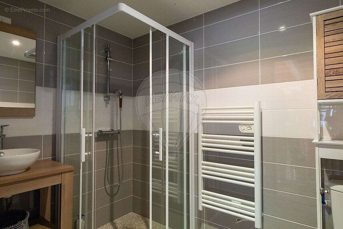 Maison à SAINT-ROMAIN-DE-BENET