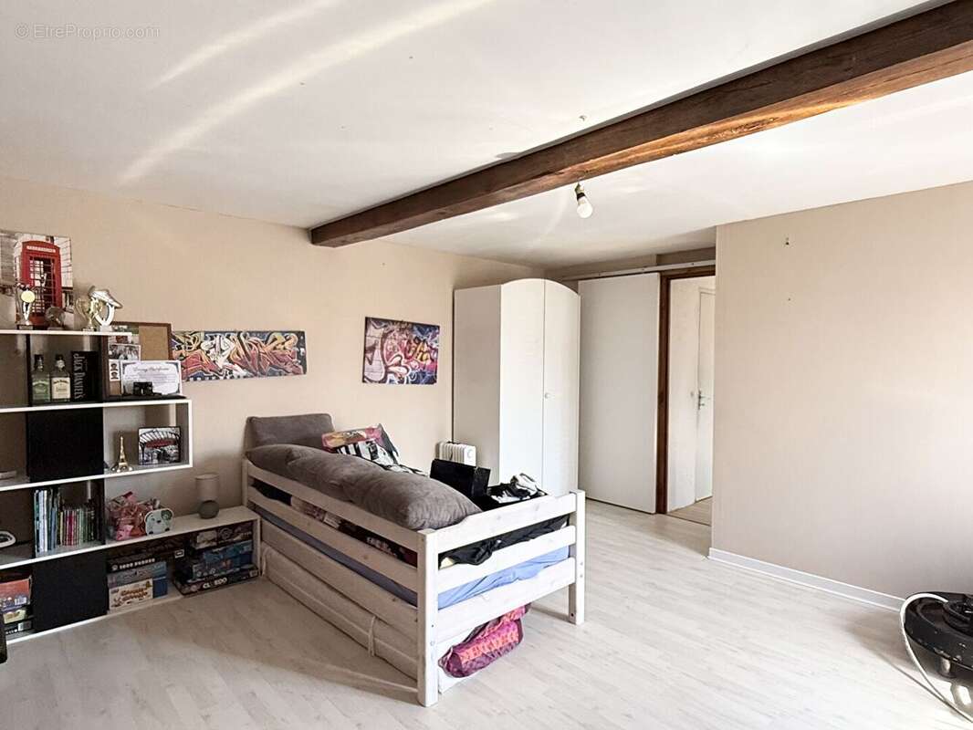 Songeons, familiale 6 chambres  (s) - photo 13