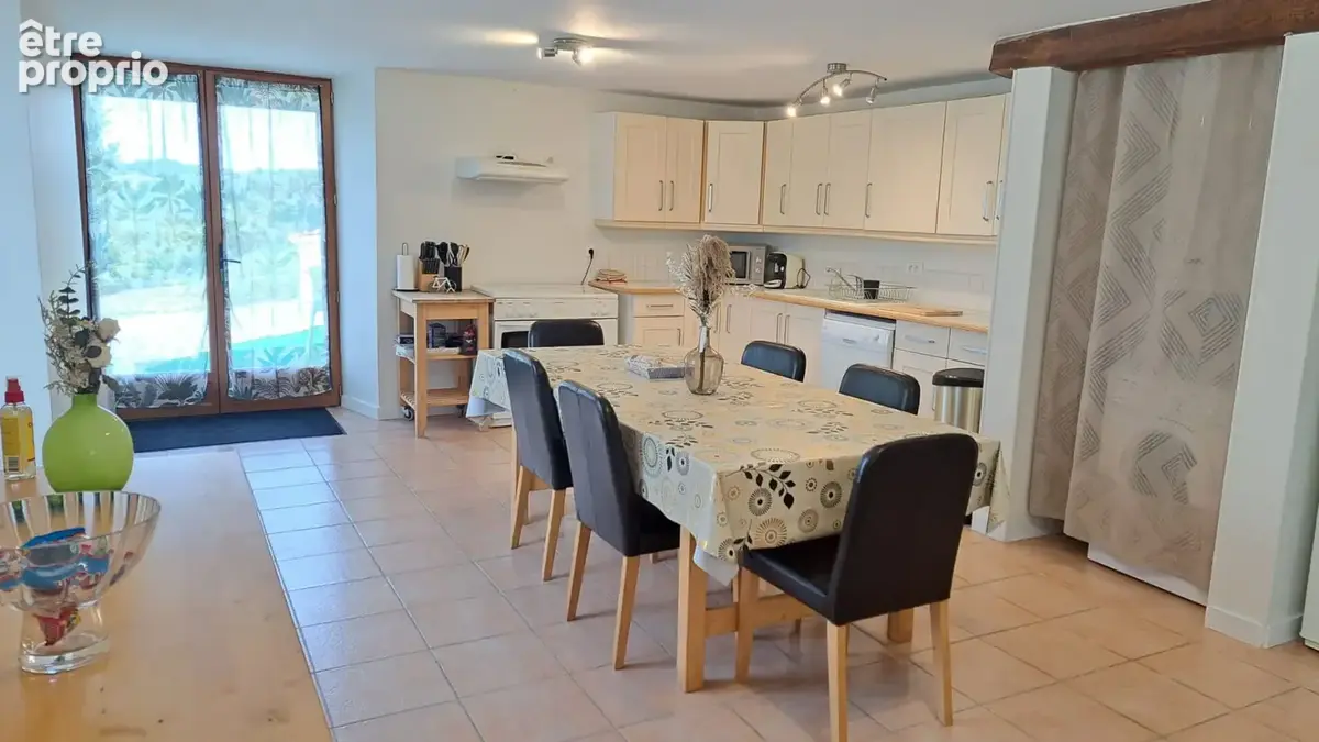 Proche de Ribérac  hameau avec trois gîtes et maison indépendante - photo 4