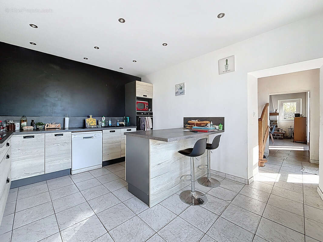 Maison à SAINT-CLAIR-SUR-L'ELLE