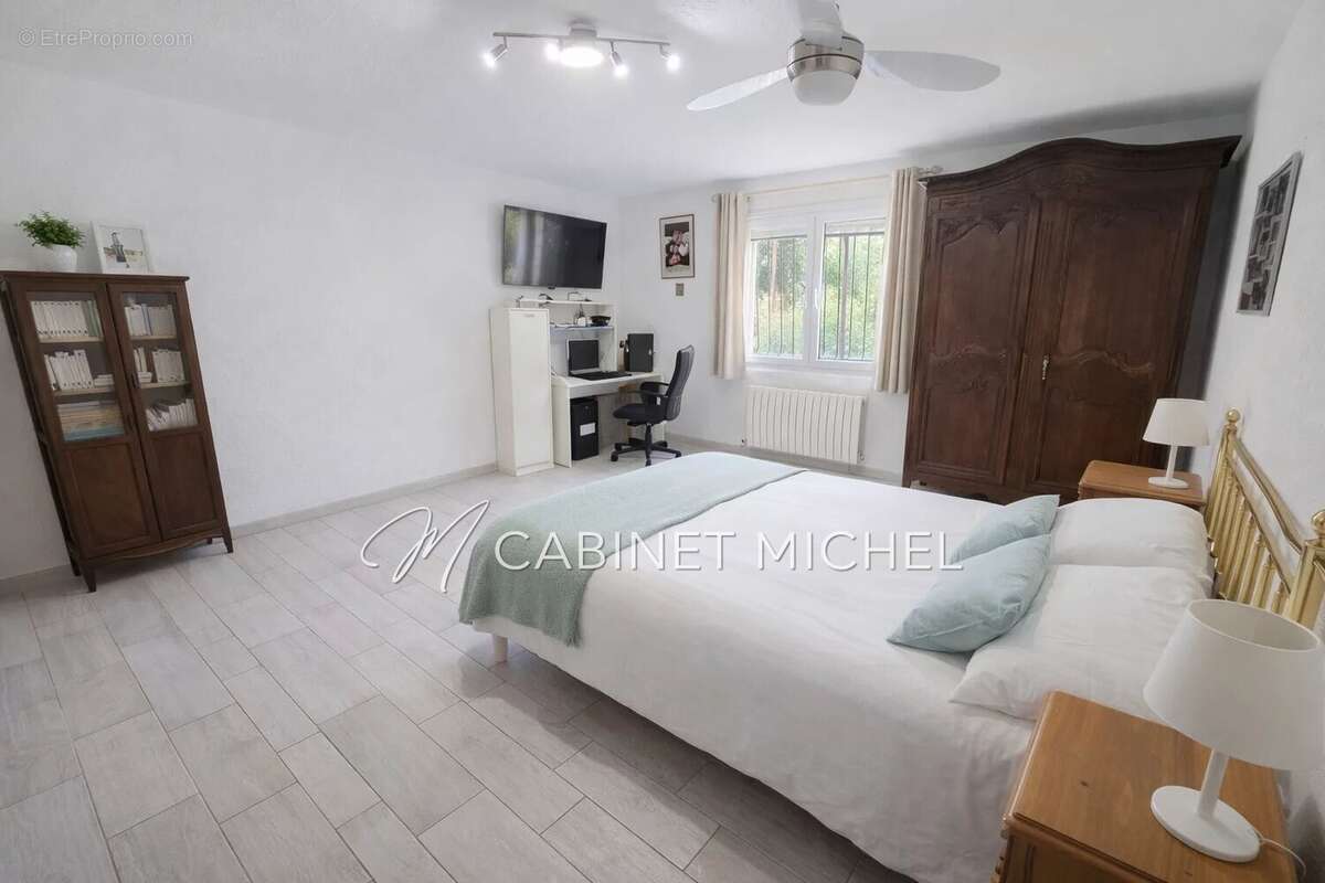 Maison à ROQUEFORT-LES-PINS