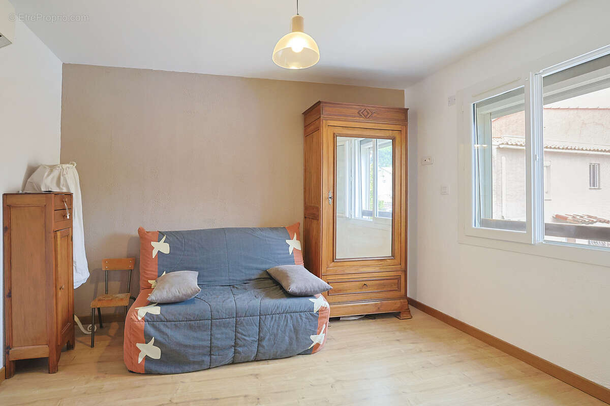 Maison à SOLLIES-PONT